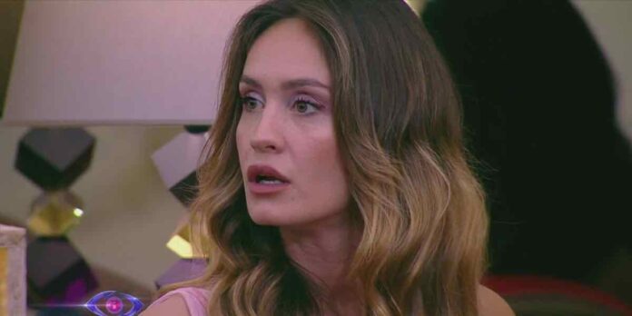 Grande Fratello, linea della vita di Helena: dall'infanzia al successo