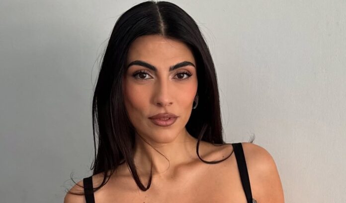 ''Mi sentivo brutta, inferiore, oggi mi piaccio anche con le smagliature'': Giulia Salemi ha un rapporto nuovo col suo corpo
