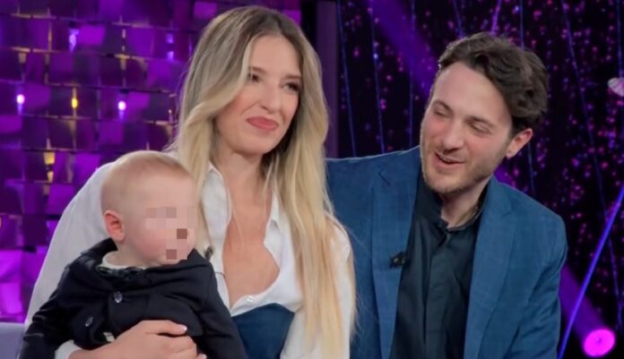 Guenda Goria porta il figlio in tv dopo la lunga e difficile operazione chirurgica al cranio: ''Fatto un lavoro straordinario''