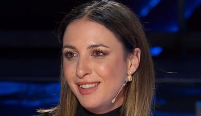 ''Sesso sul lavoro? Sì, l'ho fatto nel camerino di Ballando con le Stelle'': l'ammissione in tv di Ema Stockolma, ai tempi legata a Madonia