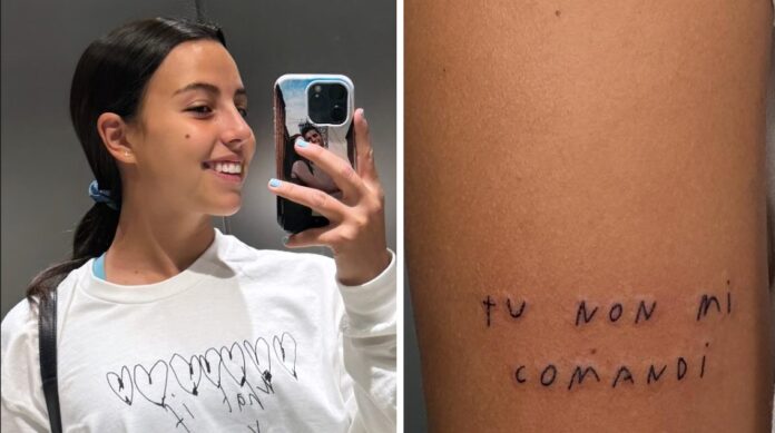 Jolanda Renga, figlia di Ambra e Francesco Renga, mostra il suo nuovo tatuaggio con la frase che diceva sempre da bambina: guarda