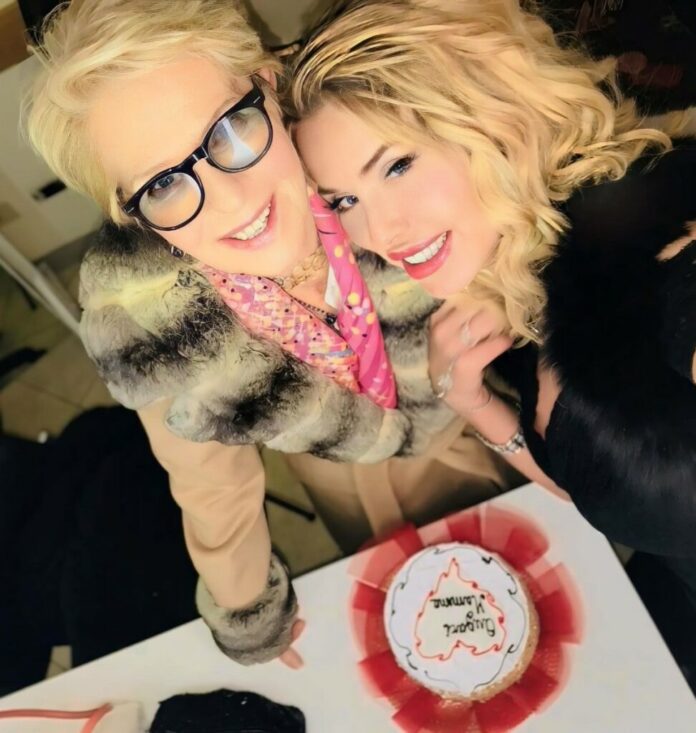 ''Mi ha detto cose irripetibili'': Valeria Marini per la prima volta racconta di più sulla rottura con la madre Gianna