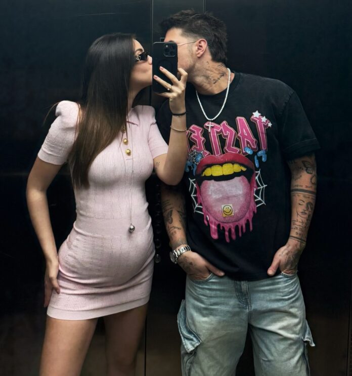 Andrea Damante, ex di Giulia De Lellis, e la compagna incinta Elisa Visari sono innamoratissimi: pancione e felicità, la foto