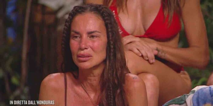 Isola dei Famosi 2025, Antonella Mosetti in crisi: abbandona?