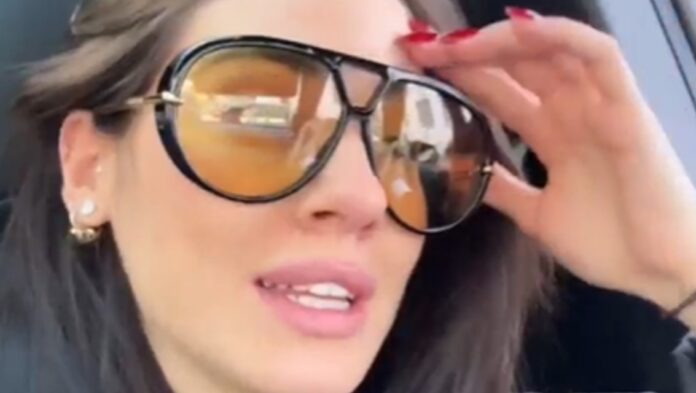 Giulia De Lellis alle prese con le nausee in gravidanza