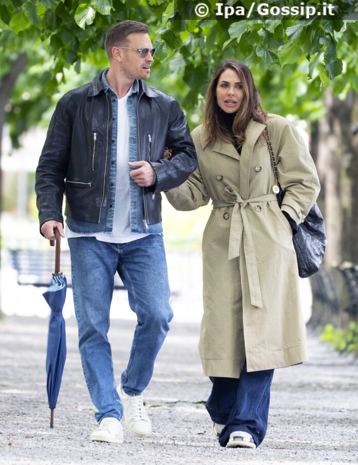 Ilary Blasi si consola con i baci di Bastian dopo il flop del suo programma 'The Couple': romantici sul Lago di Como, foto